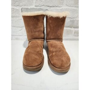 UGG Mini Bailey Bow II boots in chestnut suede., Size 8,see Pics!!